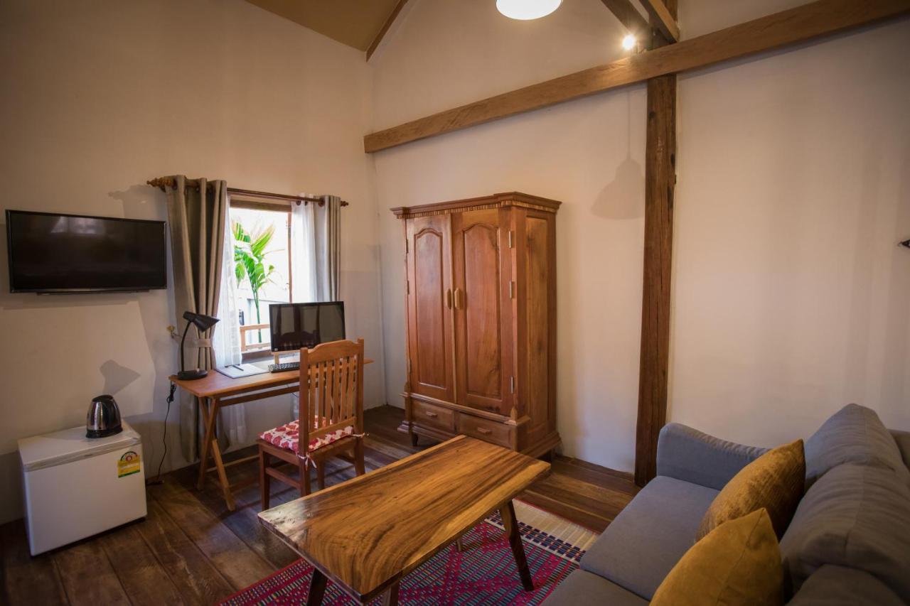The Wood Family Retreat Hotel Phumi Trapeang Rung Bagian luar foto