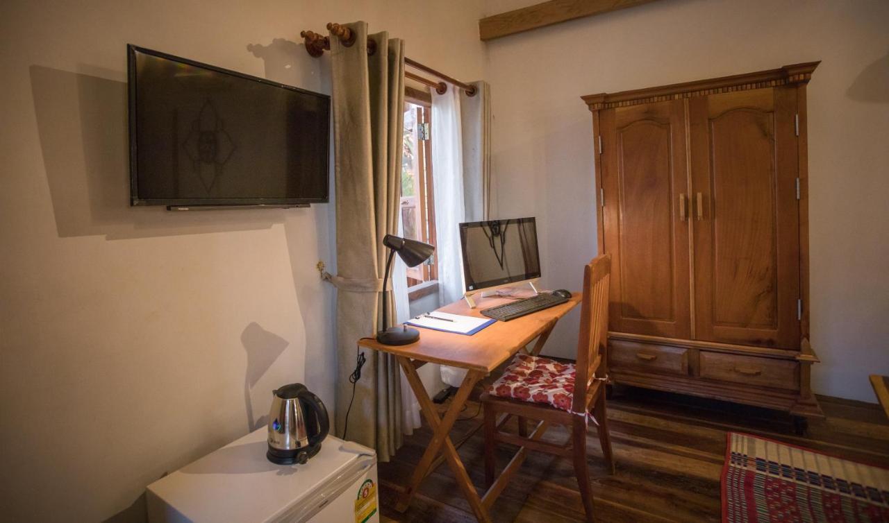 The Wood Family Retreat Hotel Phumi Trapeang Rung Bagian luar foto