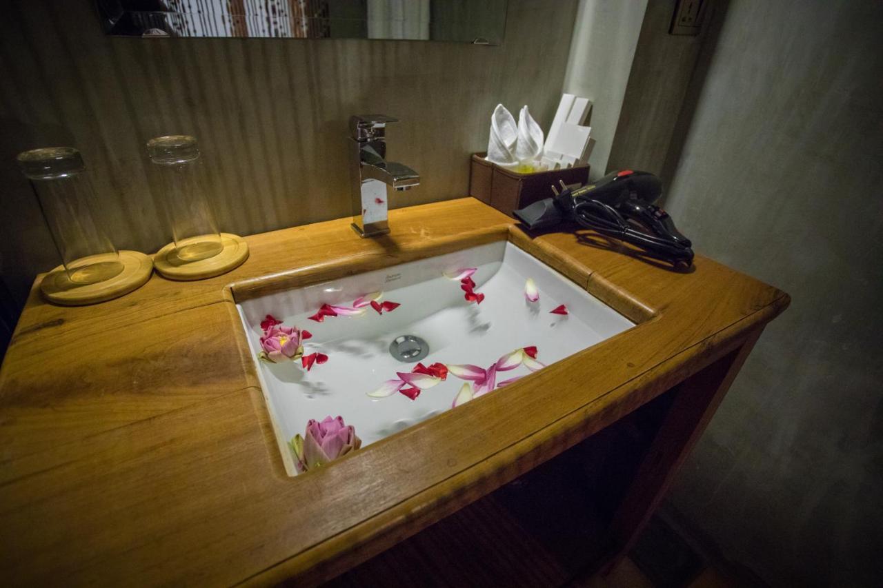 The Wood Family Retreat Hotel Phumi Trapeang Rung Bagian luar foto