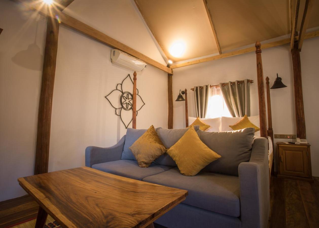 The Wood Family Retreat Hotel Phumi Trapeang Rung Bagian luar foto